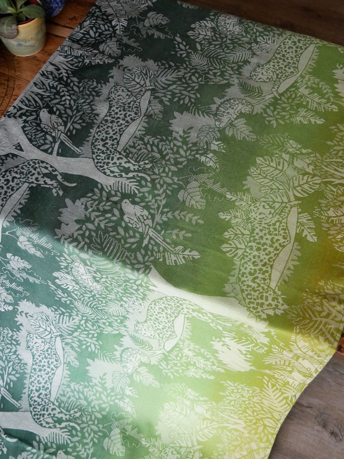 Dschungel durch die Lichtung Baby Wrap