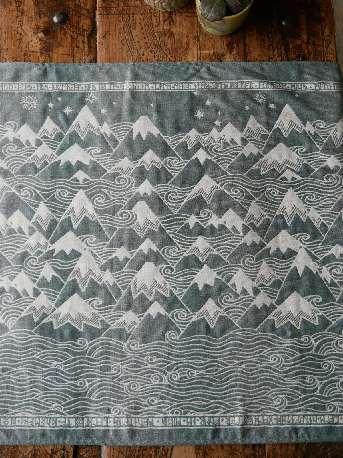 Misty Mountains Genesis Ring Sling
