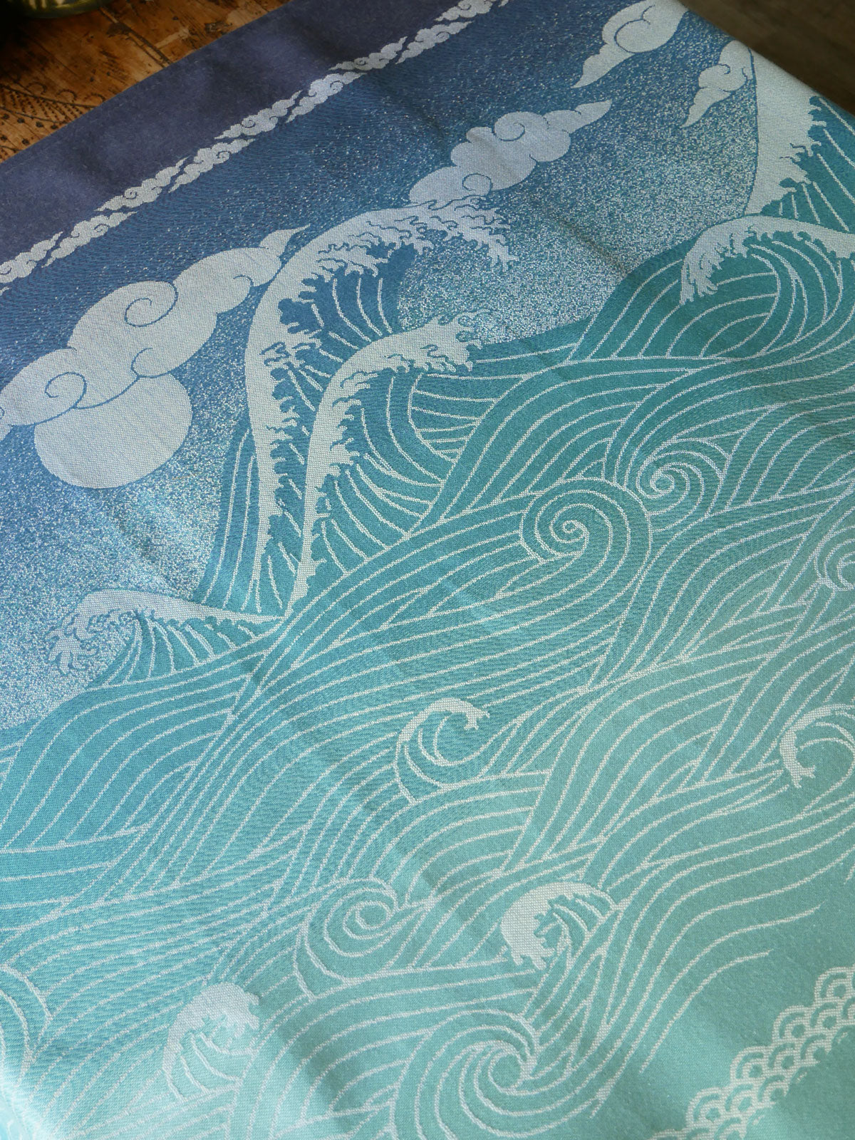 Stoffstücke von Okinami Tides