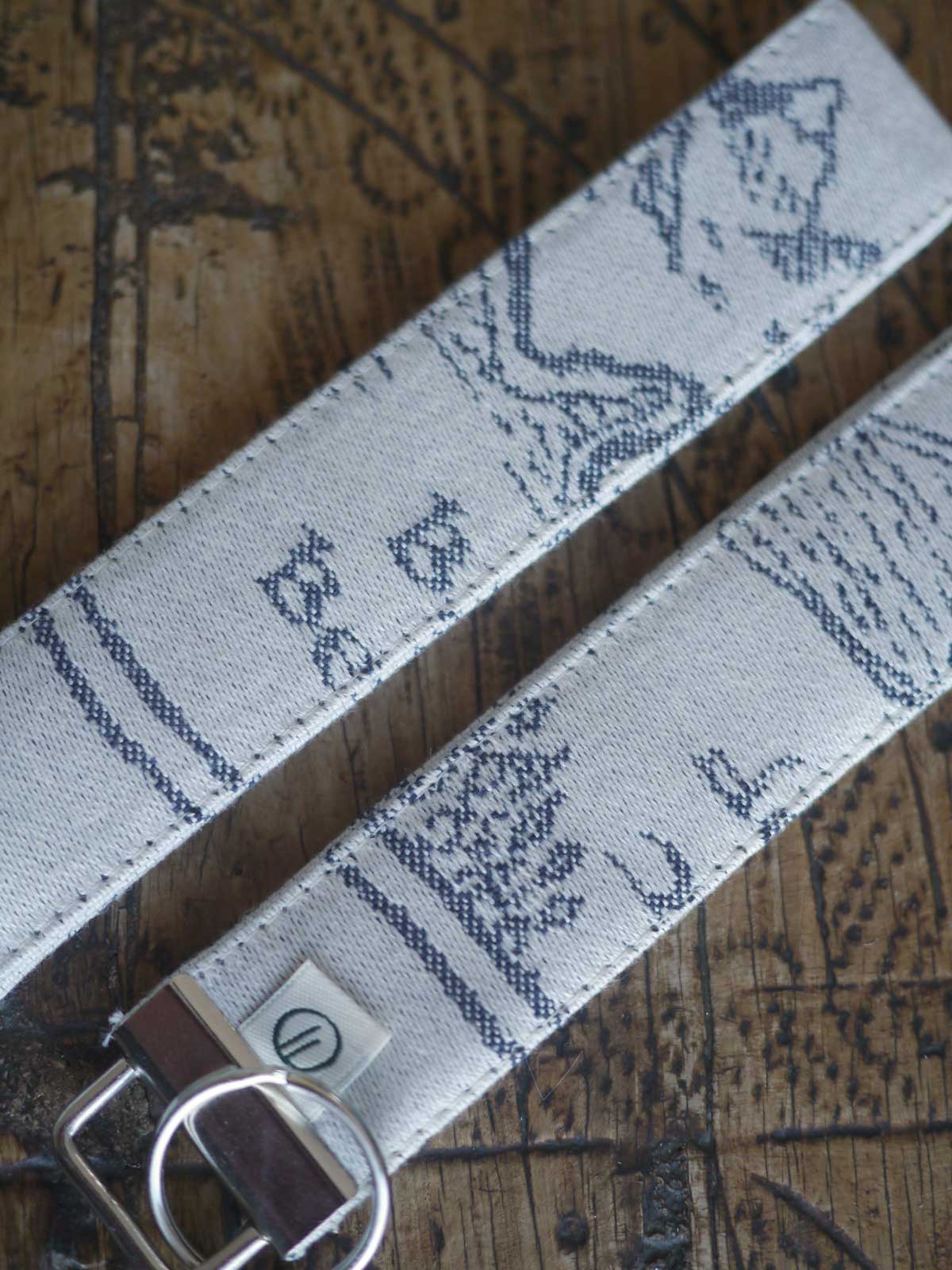 Schlüsselanhänger „Realm of Middle-earth“ aus Jacquard mit Tinte