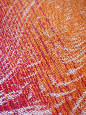 Weave structure of Oscha Slings baby wrap. 