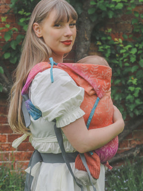 Willow Esprit with Ice Cotton Bairn Baby Carrier