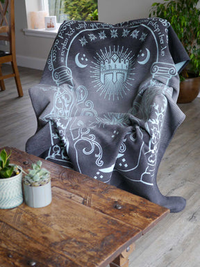 Doors of Durin Guardian Brushed Cotton Throw (Woven Second) [Grade 2]